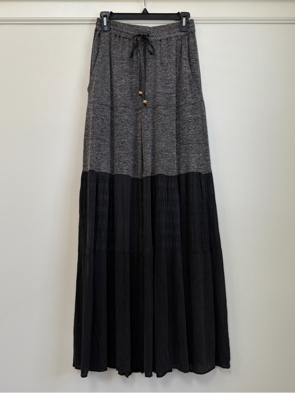 Young Threads Graphite Knit Mixed Media Tiered Crinkle Wide Leg Pants NWT S